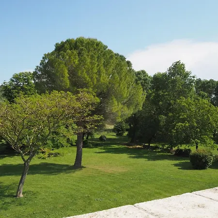 Charming Stone House With Terrace, Cleaning Included Casa vacanze Lussan (Gard)