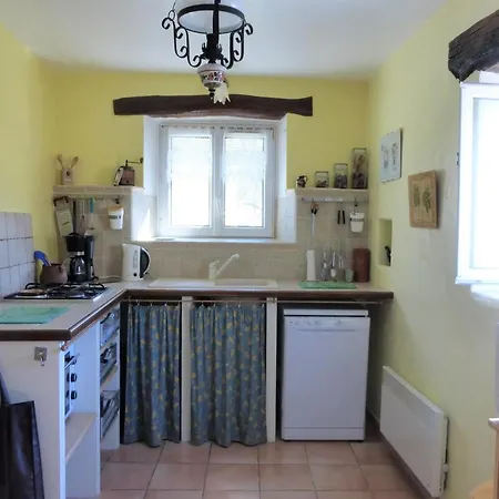 Holiday home Charming Stone House With Terrace And Garden, Lussan, Cleaning Included *