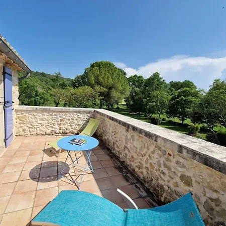 Charming Stone House With Terrace, Cleaning Included Casa vacanze *