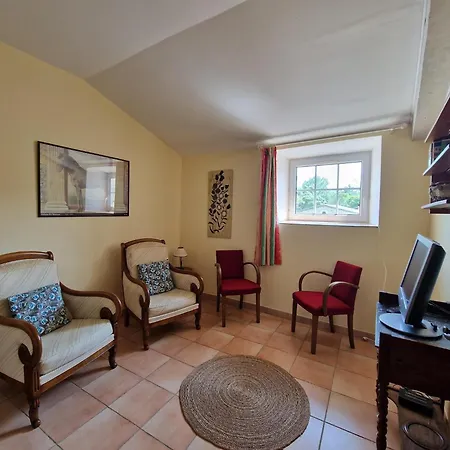 Holiday home Charming Stone House With Terrace And Garden, Lussan, Cleaning Included *