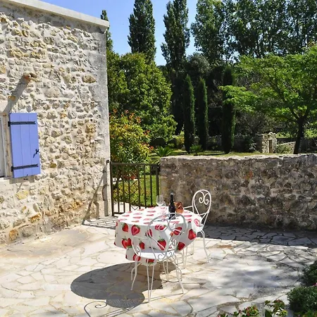 Charming Stone House With Terrace, Cleaning Included Casa vacanze *